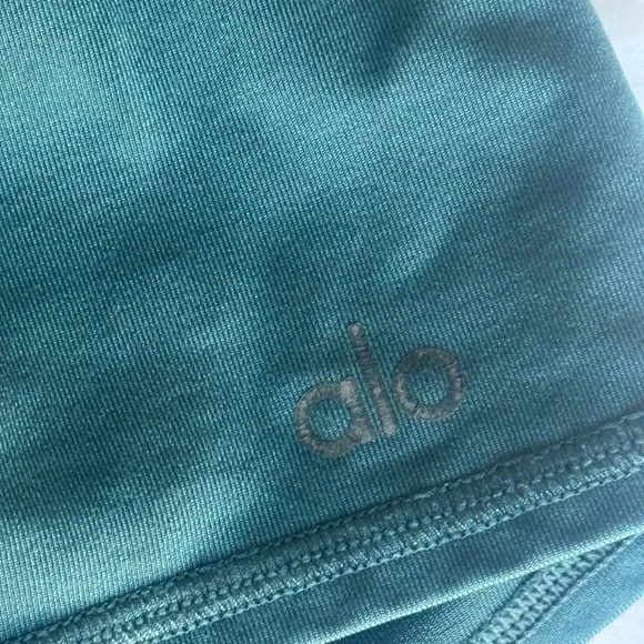 Alo Yoga Blue Mini Workout Shorts - S - Picture 4 of 5